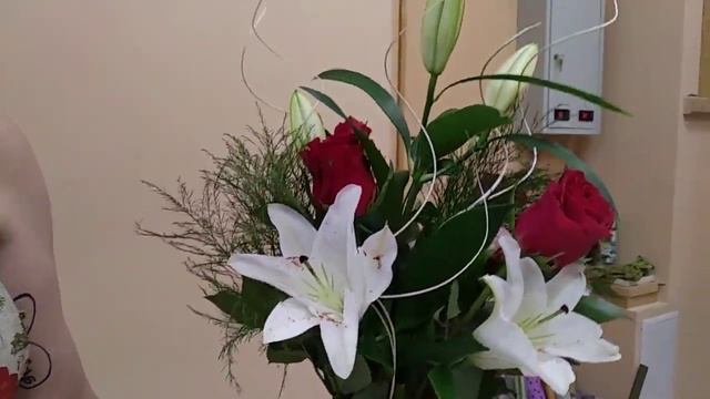 Букет для знака зодиака Лев. Мастер класс по флористике. Часть 2 из 3 смотреть онлайн
