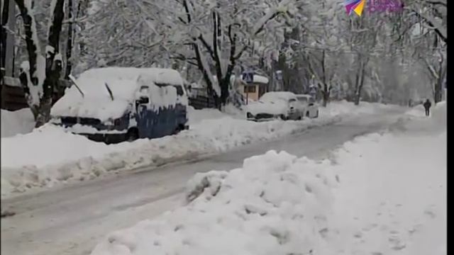 В горах Красной Поляны уже несколько дней непрерывно идет снег смотреть онлайн