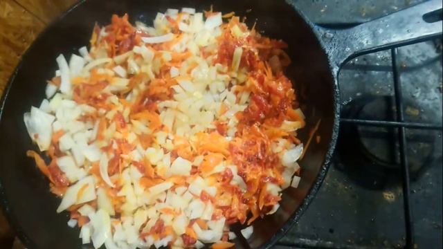 Домашний индюк в борще