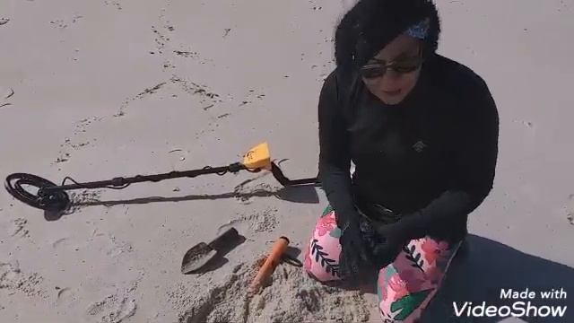 DETECTANDO NA PRAIA COM MD 6250 смотреть онлайн