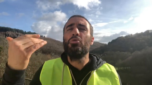 Gilets jaunes, réaction aux propositions du 1er ministre смотреть онлайн