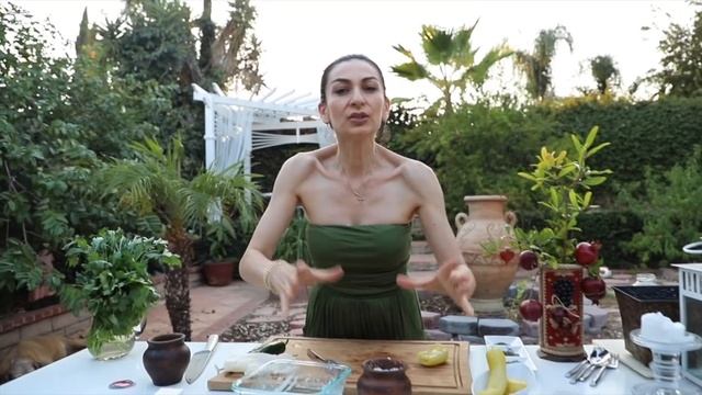 Хорац Панир - Закопанный Сыр - Армянская Кухня - Рецепт от Эгине - Heghineh Cooking Show смотреть онлайн
