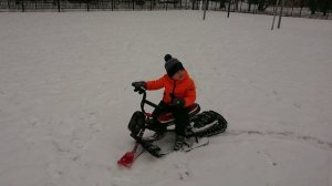 Гусеничный электро снегокат для взрослых и детей.