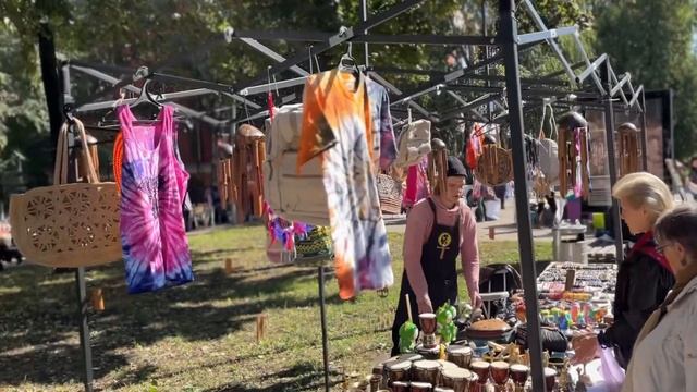 «Бонго-Бонго» на ярмарке по случаю дня города в Воронеже смотреть онлайн