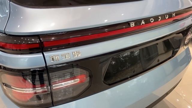 НОВИНКА ПОРВЁТ РЫНОК! ТАКОГО НИКТО НЕ ОЖИДАЛ! НОВЫЙ КИТАЙСКИЙ КРОССОВЕР 2023 ГОДА (BAOJUN RM-5) смотреть онлайн