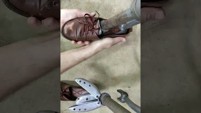 Растяжка обуви разных видов и размеров. смотреть онлайн