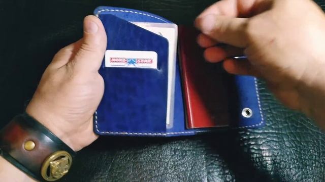 Паспортница цвета Ультрамарин смотреть онлайн