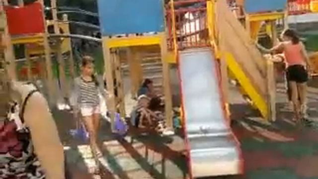 Дети играют в куклы смотреть онлайн