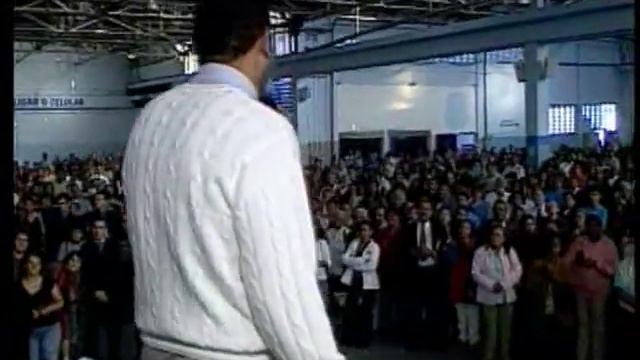 Igreja Mundial do Poder de Deus - Mulher Curada no Altar смотреть онлайн