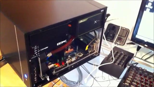 Lian Li V351 von Liquid Extreme Wassergekühlt смотреть онлайн