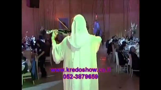 Шоу скрипки и танцовщица - פריצה כנריות ורקדנית смотреть онлайн