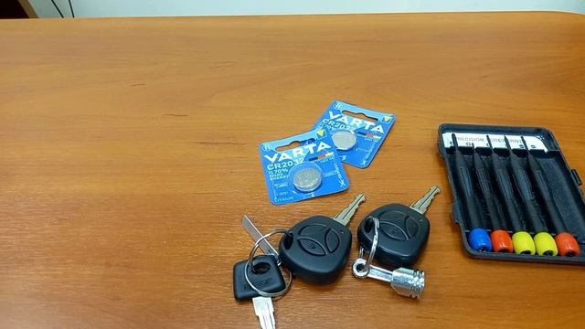 УАЗ Патриот. Замена батарейки в ключе. Какая батарейка в ключе УАЗ Патриот. смотреть онлайн