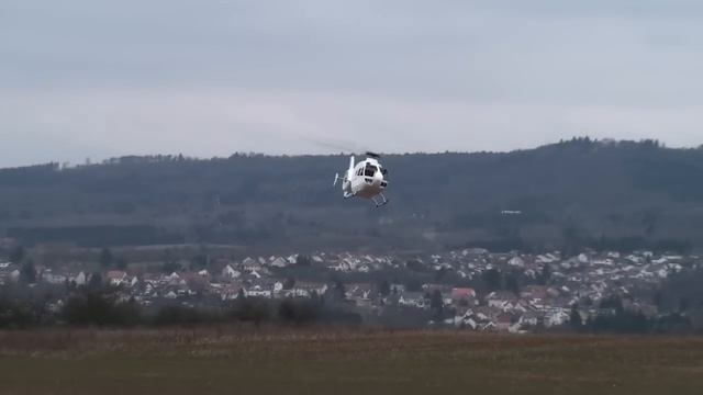 EC-135 (1:6) Elektro Erstflug смотреть онлайн
