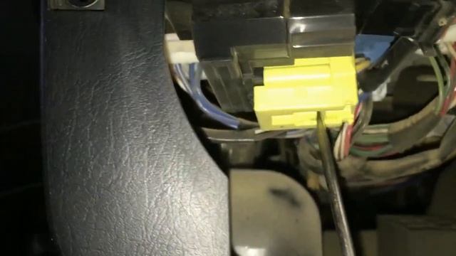 toyota hilux .corolla.horn not working [spiral cable] смотреть онлайн