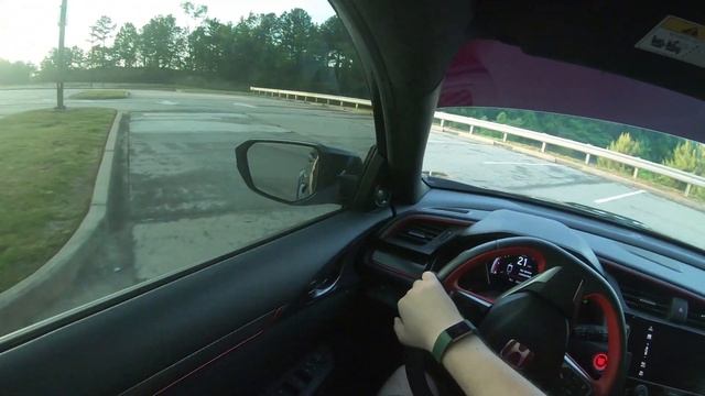 2018 Honda Civic Type R, The Comfortable Race Hatchback for the Road! смотреть онлайн