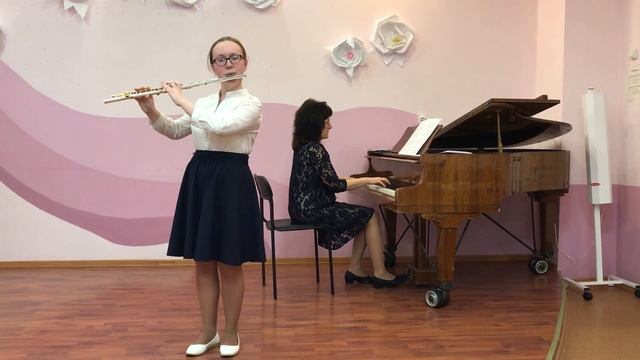 16) «Маленький вальс» О. Дудина, исполняет Мария Волкова (флейта),преподаватель Владислав Микрюков смотреть онлайн