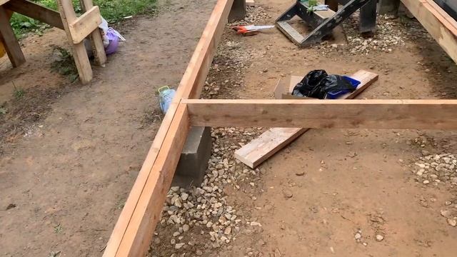 Обвязка фундамента под террасу из доски! Крепление лаг к обвязке! Терраса своими руками! смотреть онлайн