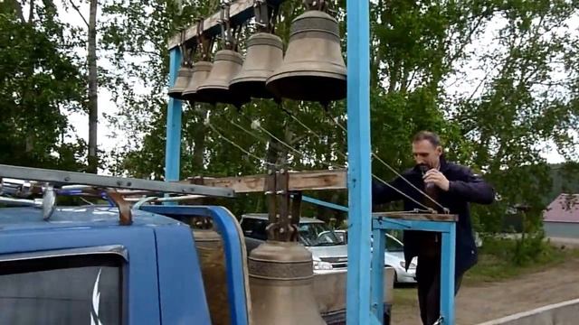 Колокольный звон 1 июня 2017 г. в храме Владимирской иконы Божьей Матери д.Лыловщина смотреть онлайн