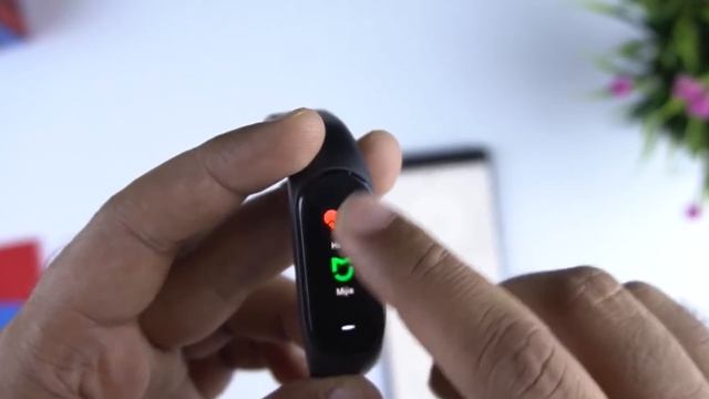 Xiaomi Mi Band 6 научится ИЗМЕРЯТЬ ТЕМПЕРАТУРУ смотреть онлайн