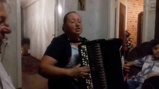 2018г Аккордеон. Бабушка Надя.. Царствие небесное.. смотреть онлайн