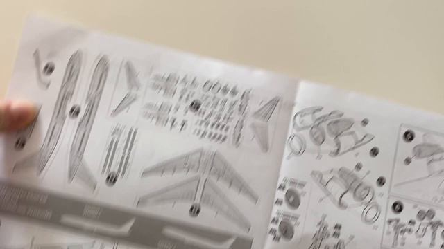 UNBOXING: Zvezda Boeing 767-300, 1:144, Livery: Travel Service, Prague_aviation_fan смотреть онлайн