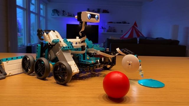 Lego Mind Storm 51515 Rover смотреть онлайн