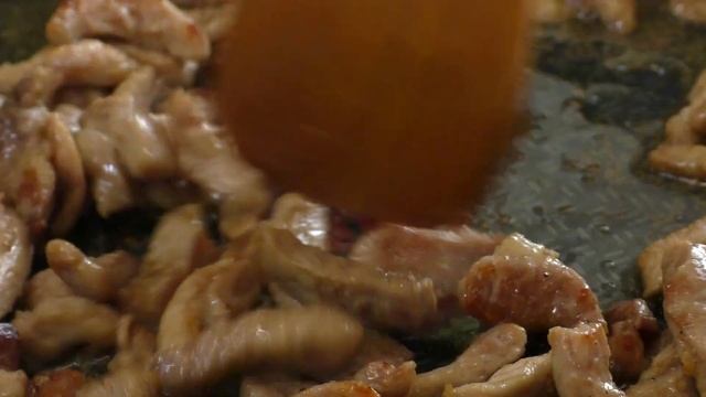 ?ЯЗЫК МОЖНО ПРОГЛОТИТЬ,ТАК ВКУСНО! САЛАТ ИЗ ОГУРЦОВ смотреть онлайн