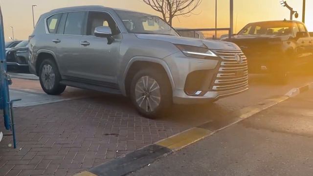 Новые автомобили из Дубая комфорт, бизнес и премиум класса с выгодой до 30% от рынка РФ. смотреть онлайн