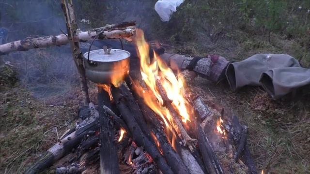 Белые ночи на озере Вялье. Поход с ночёвкой к затерянному в болотах озеру. смотреть онлайн