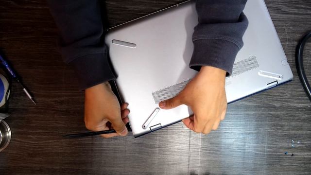 HP Pavilion 3168 NGW Laptop - Upgrade RAM, SSD, Battery