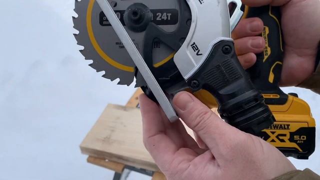 Dewalt DCS512 12В / Первое впечатление смотреть онлайн