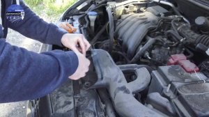 Замена лампочек в фарах автомобилей Nissan