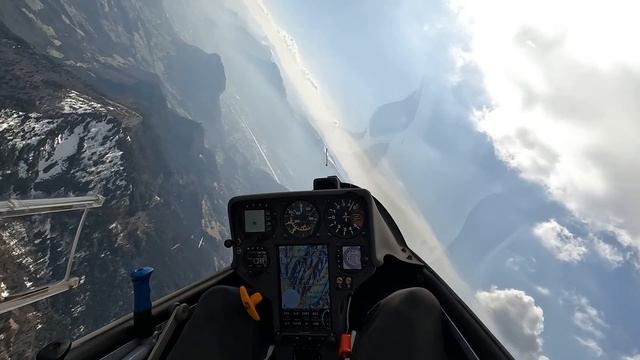 450 km TRAVEL by GLIDER to Mont Blanc - Grenoble Ep. 1 смотреть онлайн