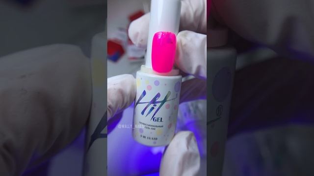 3D текстуры витражным гель лаком ? #маникюр #nails #wally_nails смотреть онлайн