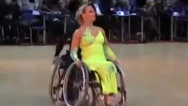 Сивак - Вербицкая (танцы в инвалидной коляске).flv смотреть онлайн