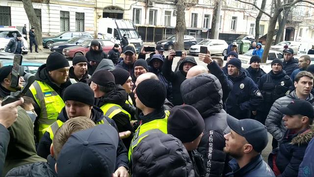 В Одессе демонтировали последнего Жукова. смотреть онлайн