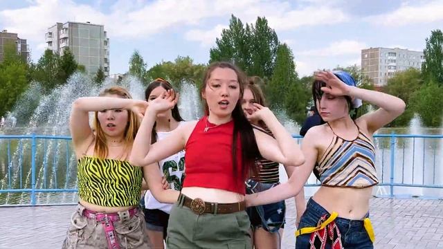 [KPOP IN PUBLIC] [ONE TAKE] (G)I-DLE((여자)아이들) - Queencard cover dance by UNIVERS смотреть онлайн