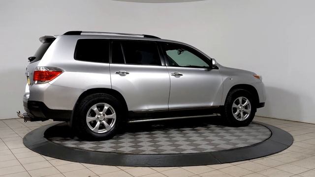 Toyota Highlander АВ-1715 смотреть онлайн
