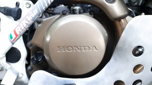Honda Africa Twin XRV 650 RD03 смотреть онлайн
