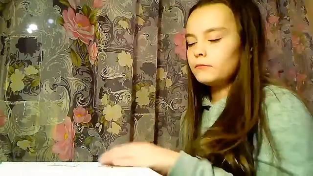 О том как я решила сделать уроки!😂😂😂 смотреть онлайн