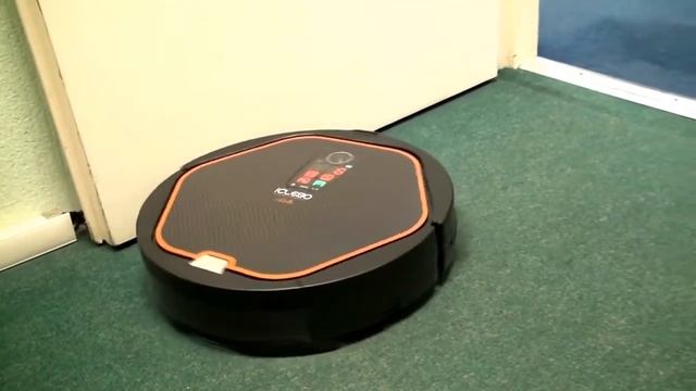 Робот-пылесос iClebo Arte YCR M05 в работе смотреть онлайн