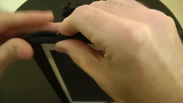 Otterbox Defender Series Case Review for iPad 2 смотреть онлайн