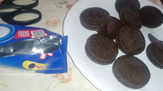 Обзор: Печенье Орео (OREO) со вкусом шоколадный. Они сочные они тает во рту оценка (100/%100) балов смотреть онлайн