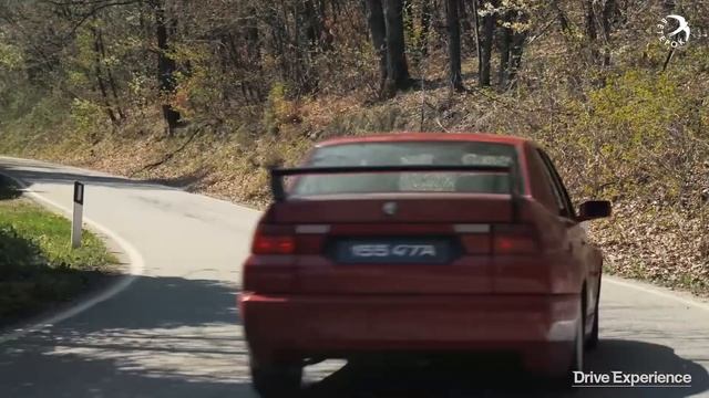 Alfa Romeo 155 GTA Stradale | Тест-драйвы Давида Чирони смотреть онлайн