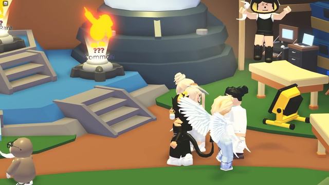 Fossil Egg is coming TOMORROW! 🦖🥚🦴 Enjoy the live event in Adopt Me! on Roblox смотреть онлайн