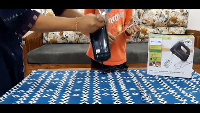 PHILIPS|| HR3705 HANDMIXER ||UNBOXING||HANDBLENDER BEATER||PHILIPS DAILY COLLECTION смотреть онлайн