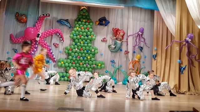 Танец "Современные дети". Егоза дэнс 2018 смотреть онлайн