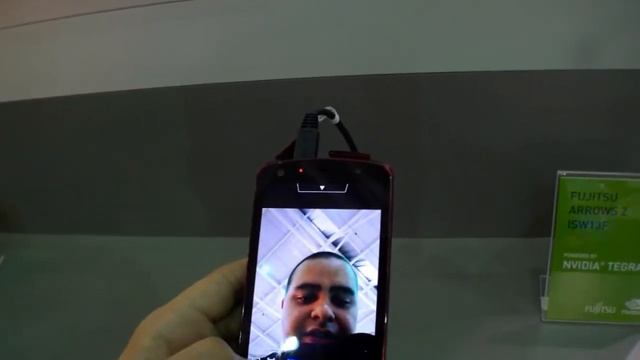 Fujitsu Arrows Z Smartphone with NVidia Quad-Core смотреть онлайн
