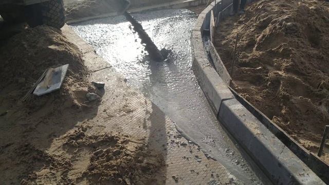 ЗАЛИВКА БЕТОНА, УПЛОТНЕНИЕ БЕТОНА. ВИБРОБУЛАВА, ВИБРАТОРОМ ИГОЛЬЧАТОГО ТИПА РАСПРЕДЕЛЕНИЕ БЕТОНА смотреть онлайн