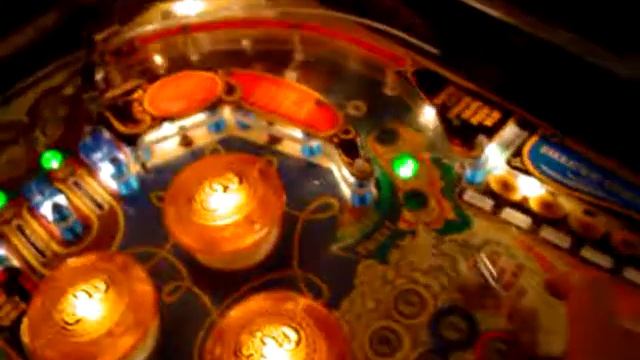Bally Eight Ball Deluxe EED8835 in action смотреть онлайн